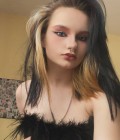 Rencontre Femme : Лиза, 20 ans à Biélorussie  Жодино